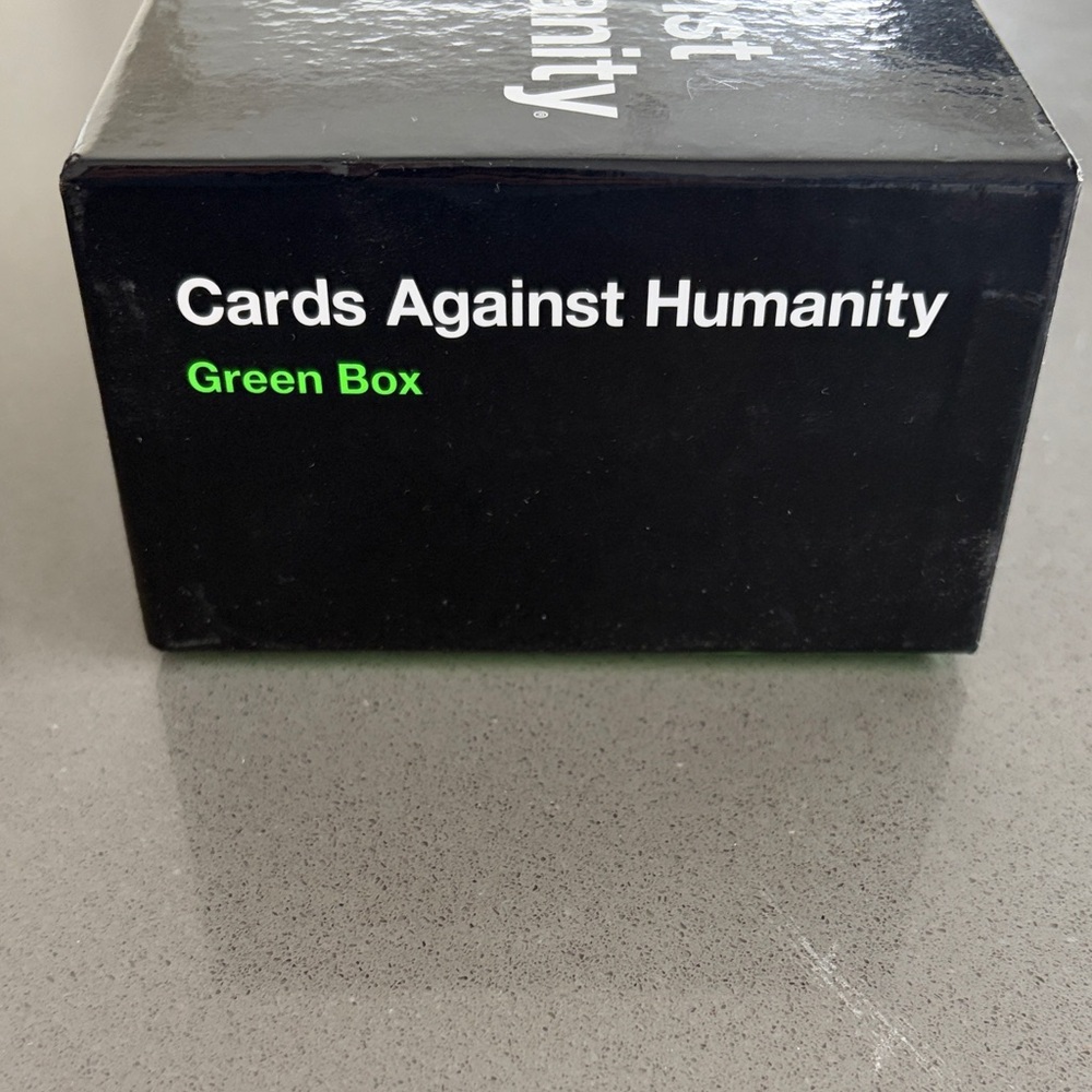 Cards Against Humanity Green Box Expansion - Picture 3 of 7